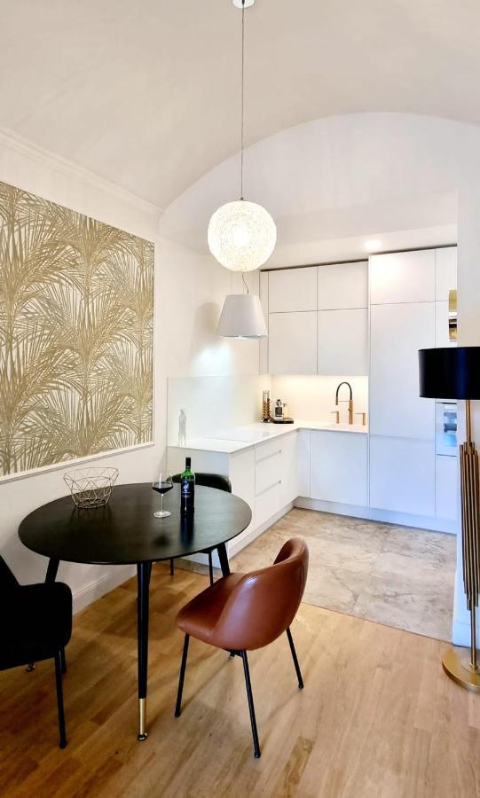 Amazing Flat With Garden, Vinohrady Near Center Apartamento